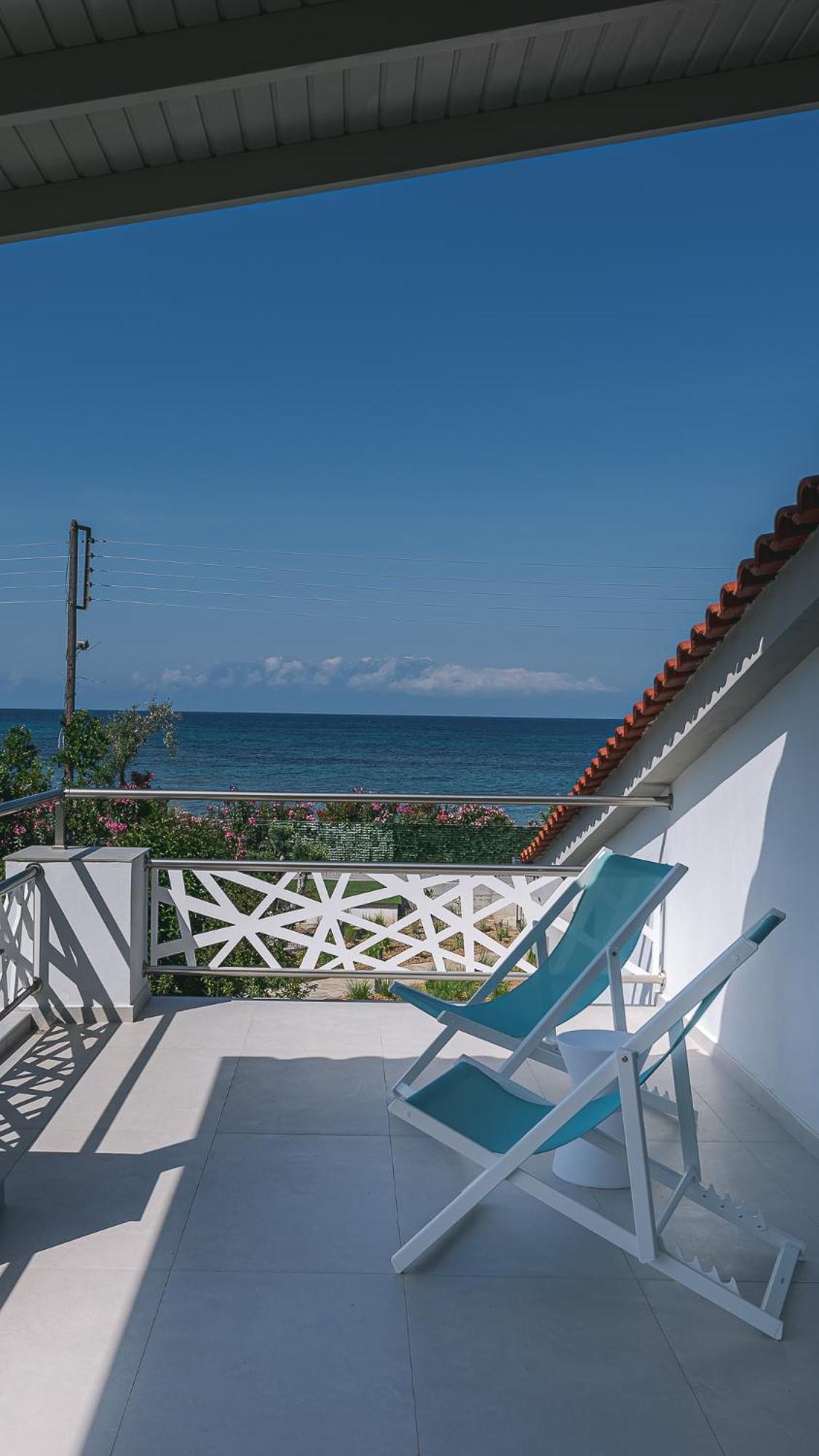 Electra Beachfront Suites, Nea Irakleia Exterior photo