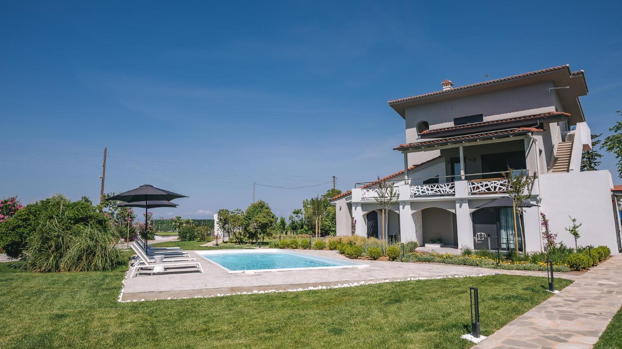 Electra Beachfront Suites, Nea Irakleia Exterior photo